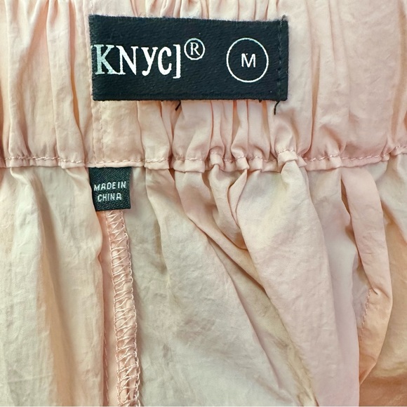 NWT Blank NYC Primrose Parachute Pants Light Peach Wide Leg Cargo Drawstring - Picture 6 of 11